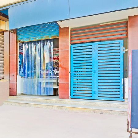 Hotel O Redbull Inn Gurgaon Bagian luar foto